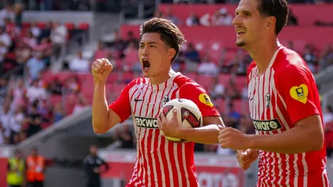 Hat-trick Yuito Suzuki Bawa Freiburg Hancurkan Werder Bremen 4-1
