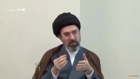 Khamenei Serukan Persatuan Muslim: Peringatan untuk Penguasa Teluk di Tengah Ketegangan Geopolitik