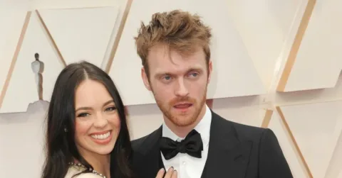 Pernikahan Finneas dan Claudia Sulewski: Billie Eilish Bertindak sebagai Pemimpin Upacara