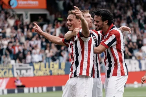 Nathan Tjoe-A-On Sumbang Assist, Willem II Tahan Imbang Heerenveen 2-2