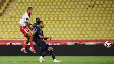 Dua Gol Brunner Bawa Monaco ke Puncak Ligue 1, PSG Terpuruk di Posisi 11