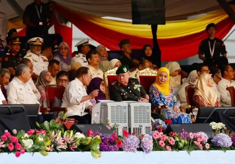 Hari Nasional Malaysia 2026: Sultan Ibrahim dan Raja Zarith Sofiah Meriahkan Parade di Putrajaya