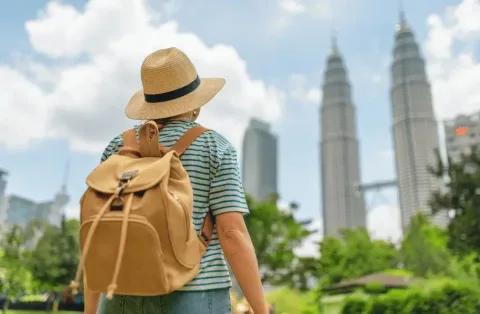Malaysia Siagakan Teknologi Hujan Buatan untuk Lawan Kabut Asap: Wilayah dengan API di Atas 150 Jadi Prioritas