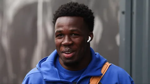 Leeds Siap Lepas Gnonto demi Mudryk: Taruhan Berisiko di Tengah Penantian Doping