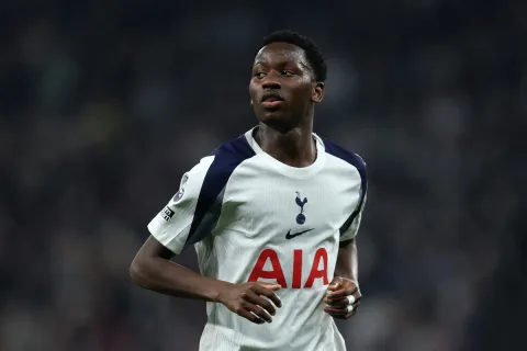 Juventus Kunci Kesepakatan dengan Tottenham untuk Pape Matar Sarr: Pinjaman dengan Kewajiban Membeli €30 Juta