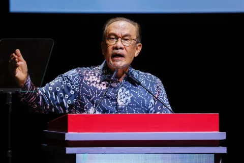 Malaysia Percepat Enam Langkah Bantuan: Subsidi BBM Dinaikkan, Dana Pendidikan dan Digital Kesehatan Mengalir