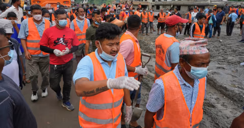 Banjir Bandang Nepal-Tibet Tewaskan 900 Orang, Ratusan Terjebak di Terowongan PLTA