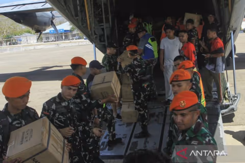 TNI AU Kerahkan Armada Hercules hingga A400M, 729 Ton Bantuan Mengalir ke NTT