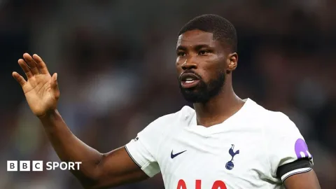 Sunderland Menang dalam Perburuan Kevin Danso: Bek Tottenham Gabung dengan Opsi Pembelian