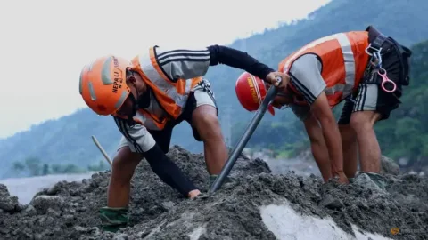 Singapura Kirim Tim Identifikasi Korban ke Nepal: Dampak Bencana Gletser dan Pelajaran bagi Indonesia