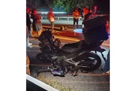 Kecelakaan Maut di Tol Malaysia: Pemuda 18 Tahun Tewas Terjepit di Bawah Mobil