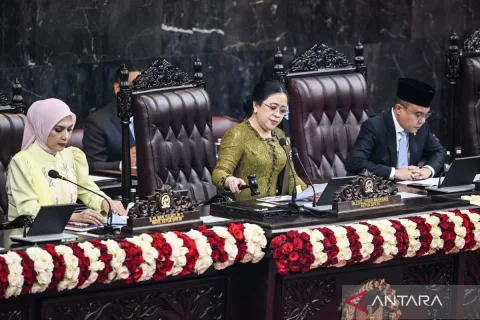 DPR Tuntaskan 16 RUU dalam Setahun, dari Haji hingga Polri: Apa Dampaknya bagi Publik?