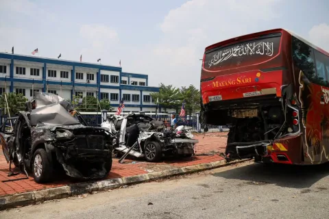 Kecelakaan Beruntun di LPT Tewaskan Satu Keluarga Usai Rayakan Hari Nasional di Putrajaya