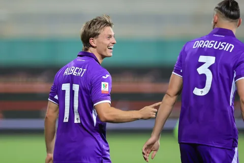 Lazio Kunci Kesepakatan Pinjam Gudmundsson dari Fiorentina, Opsi Beli €12 Juta