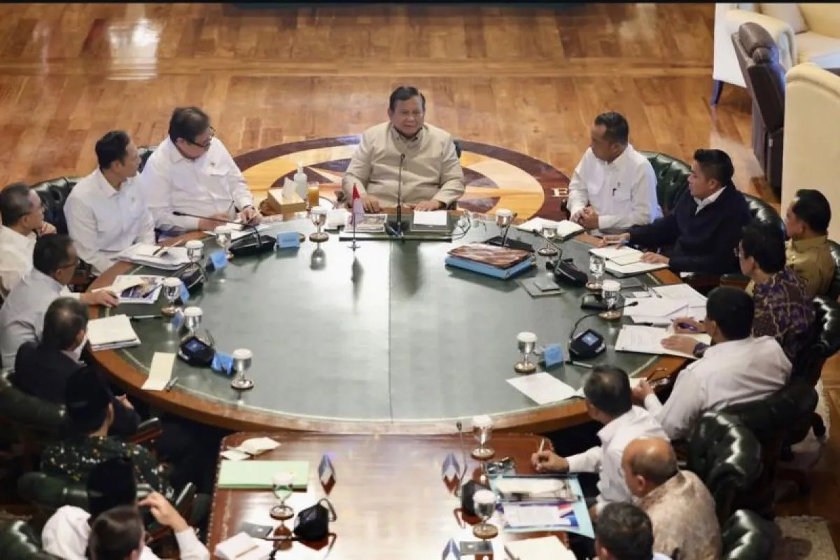 Prabowo Pimpin Rapat Terbatas di Hambalang: Hunian Layak dan Pembiayaan Perumahan Jadi Prioritas