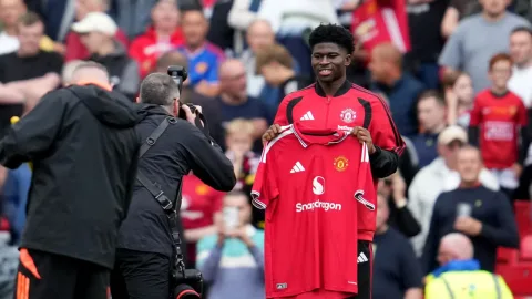 Bursa Transfer Panas: Manchester United Incar Gelandang Muda Leicester, Louis Page