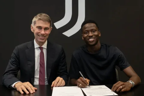 Deadline Day: Juventus Resmi Pinjam Pape Matar Sarr dari Tottenham dengan Opsi Pembelian โฌ30 Juta