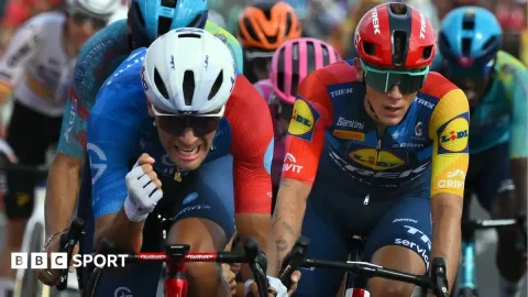 Tronchon Menangkan Sprint Dramatis di Vuelta Etap 10, Mas Kokoh di Puncak