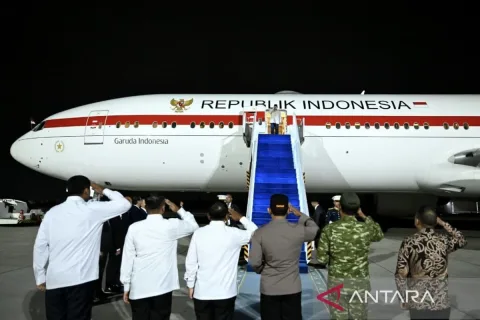 Prabowo Terbang ke Rusia: Kepercayaan Putin dan Agenda Ekonomi di Balik EEF ke-11