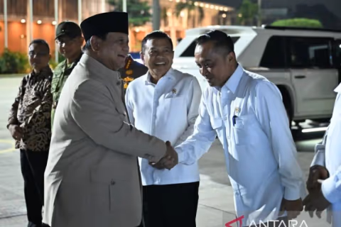 Prabowo Kembali Jadi Tamu Kehormatan Forum Ekonomi Rusia: Sinyal Penguatan Poros Non-Barat?