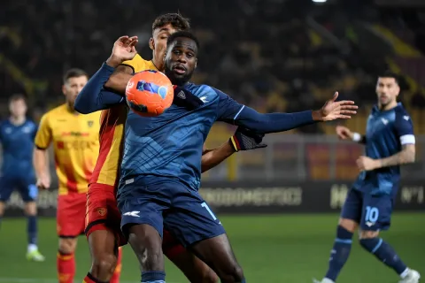 Boulaye Dia Resmi ke Rennes: Lazio Ubah Skema Transfer di Menit Akhir