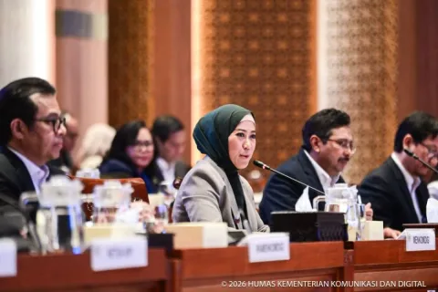 Anggaran Kementerian Digital Dipangkas Hampir Separuh, Menkomdigi Pastikan Target Kinerja Tetap Aman
