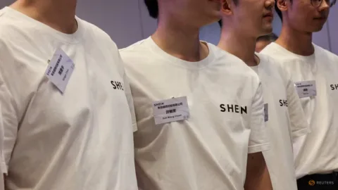 Shein Terpuruk di Hari Kedua: Saham Dibuka Melemah, Sinyal Pasar Mode Cepat Mulai Pudar?
