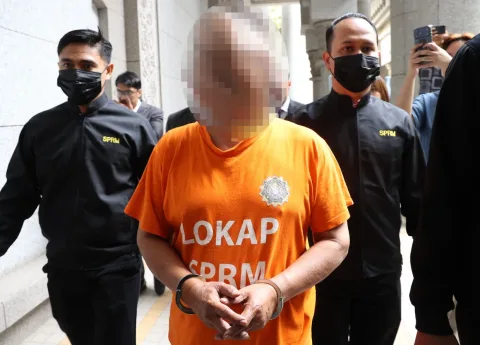 Mantan Menteri Malaysia Ditahan KPKAM Terkait Skandal Tabung Haji