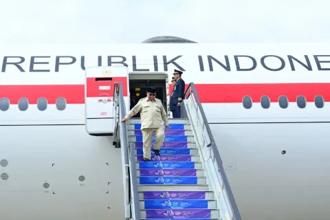 Prabowo Tiba di Vladivostok: Indonesia Jadi Tamu Kehormatan Utama di Forum Ekonomi Timur Rusia