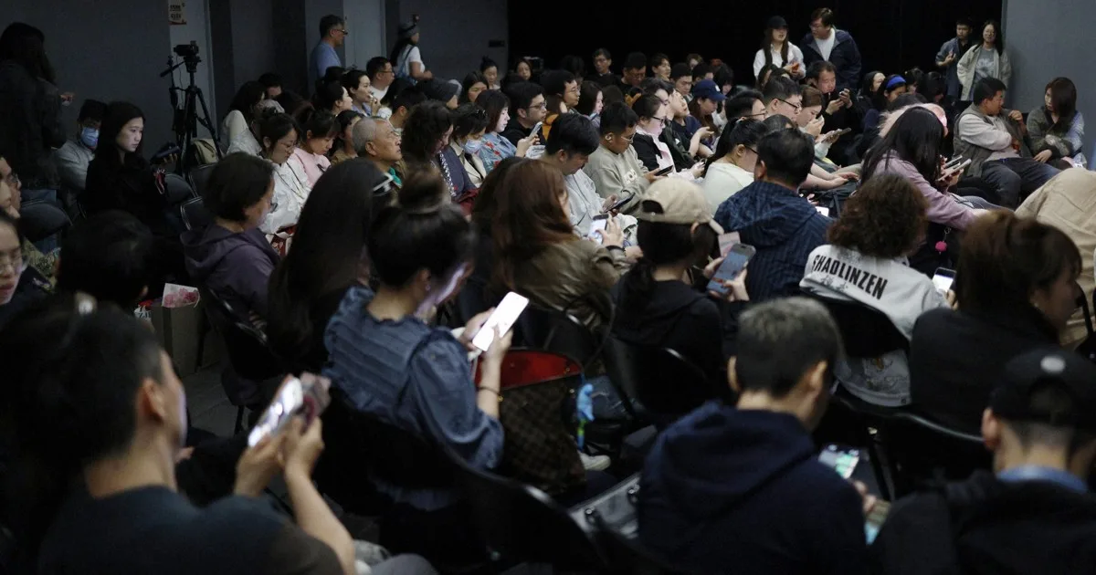 Komika Perempuan China Makin Berani Buka Suara, tapi Regulasi Ketat Mengintai