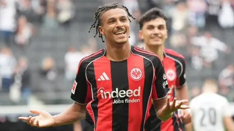 Leeds United Amankan Winger Muda Prancis Jean-Mattรฉo Bahoya dengan Opsi Wajib Beli