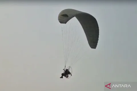 TNI Terjunkan 442 Personel Tim Alfa: Siaga Udara hingga Fast Rope Hadapi Karhutla