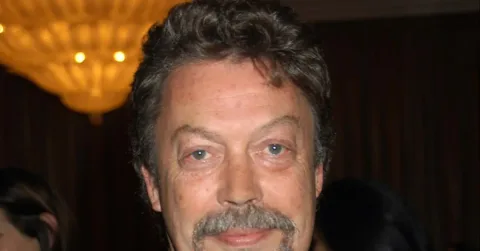 Penyebab Kematian Tim Curry Terungkap: Penyakit Jantung Koroner dan Riwayat Stroke