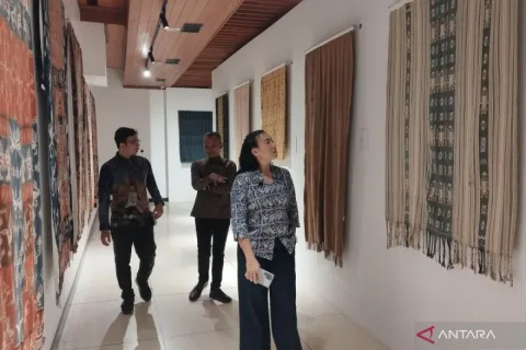 Komisi VII DPR Dorong Pemda Aktifkan Anjungan TMII sebagai Etalase Daerah