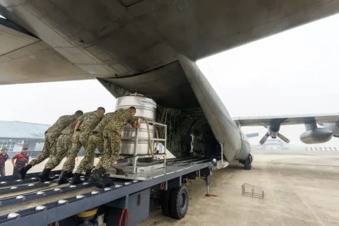 Sarawak Gencar Modifikasi Cuaca: Operasi Penyemaian Awan Tiga Hari untuk Selamatkan Bendungan dan Redakan Kabut Asap