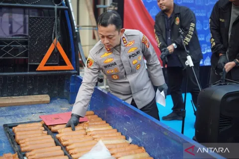 Polres Bogor Sita Hampir Satu Ton Merkuri untuk Tambang Emas Ilegal, Jaringan Beroperasi Tiga Tahun