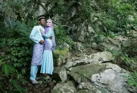 Banjir Nepal: Petugas Pemadam Malaysia Hilang, Istri Menanti Janji Hadiah Ulang Tahun Pernikahan