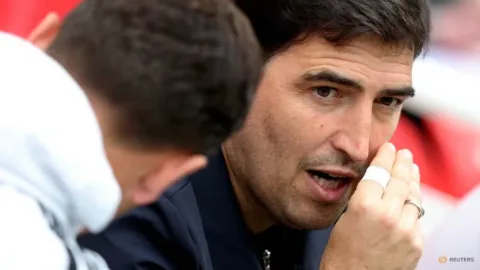Liverpool Incar Kemenangan Perdana, Andoni Iraola: Spekulasi Pasar Telah Usai