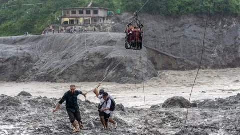 Banjir Nepal: Palang Merah Singapura Tambah Bantuan S$170 Ribu, Total Donasi Tembus S$3 Juta