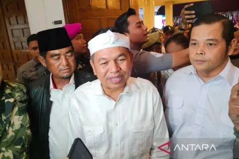 Video Dedi Mulyadi Menangis Bukan Permintaan Maaf ke Prabowo, Ini Fakta Sebenarnya