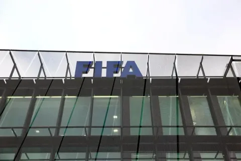 FIFA vs UEFA: Perang Opini di Pengadilan AS Memanas Jelang Kongres 2027