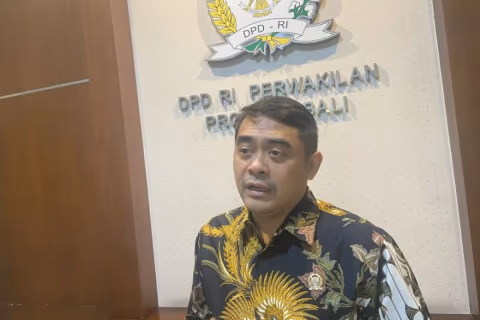 Badan Kehormatan DPD Panggil Arya Wedakarna atas Kehadirannya di Kontes Transpuan Bangkok
