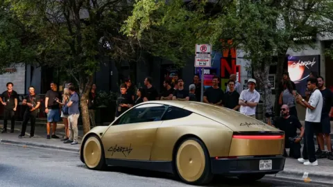NHTSA Awasi Peluncuran Cybercab Tesla di Austin: Regulasi vs Inovasi Otonom