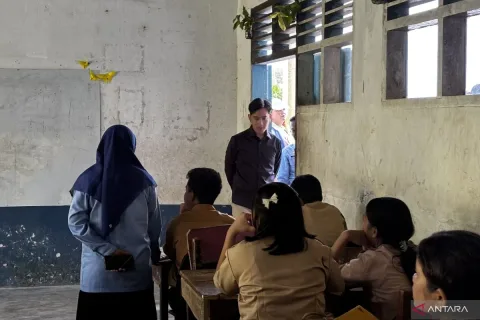 Gibran Turun ke Barus: Sekolah Terdampak Banjir Sumut Butuh Perbaikan Cepat, Bukan Sekadar Janji