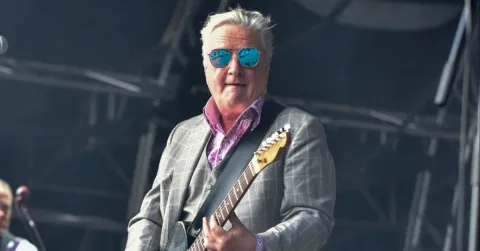 Kecelakaan Bus Tur di Virginia Tewaskan Kru, Konser Squeeze Dibatalkan