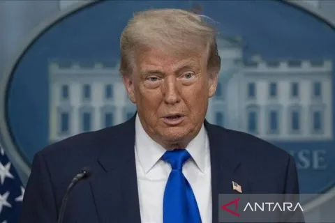 Trump Dukung Pengakhiran Konflik Iran, Namun Sinyal Militer AS Justru Membesar
