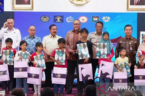 1.512 Anak Pekerja Migran di Malaysia Kini Resmi WNI: Akses Pendidikan dan Kesehatan Terbuka