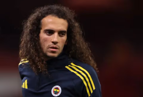 UEFA Jatuhkan Sanksi Berat ke Guendouzi dan Greenwood Usai Kericuhan Laga Lyon