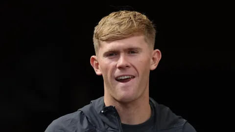Kebijakan Transfer Manchester United Dipertanyakan: Alvaro Carreras, Bek yang Dilepas Rp100 Miliar Kini Bersinar di Real Madrid