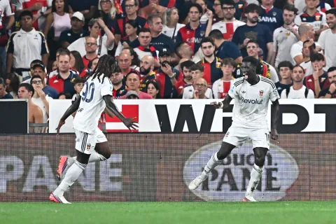 Genoa Kembali Terpuruk, Como Pesta Gol 4-1 di Marassi: Debut Kean Berbuah Manis